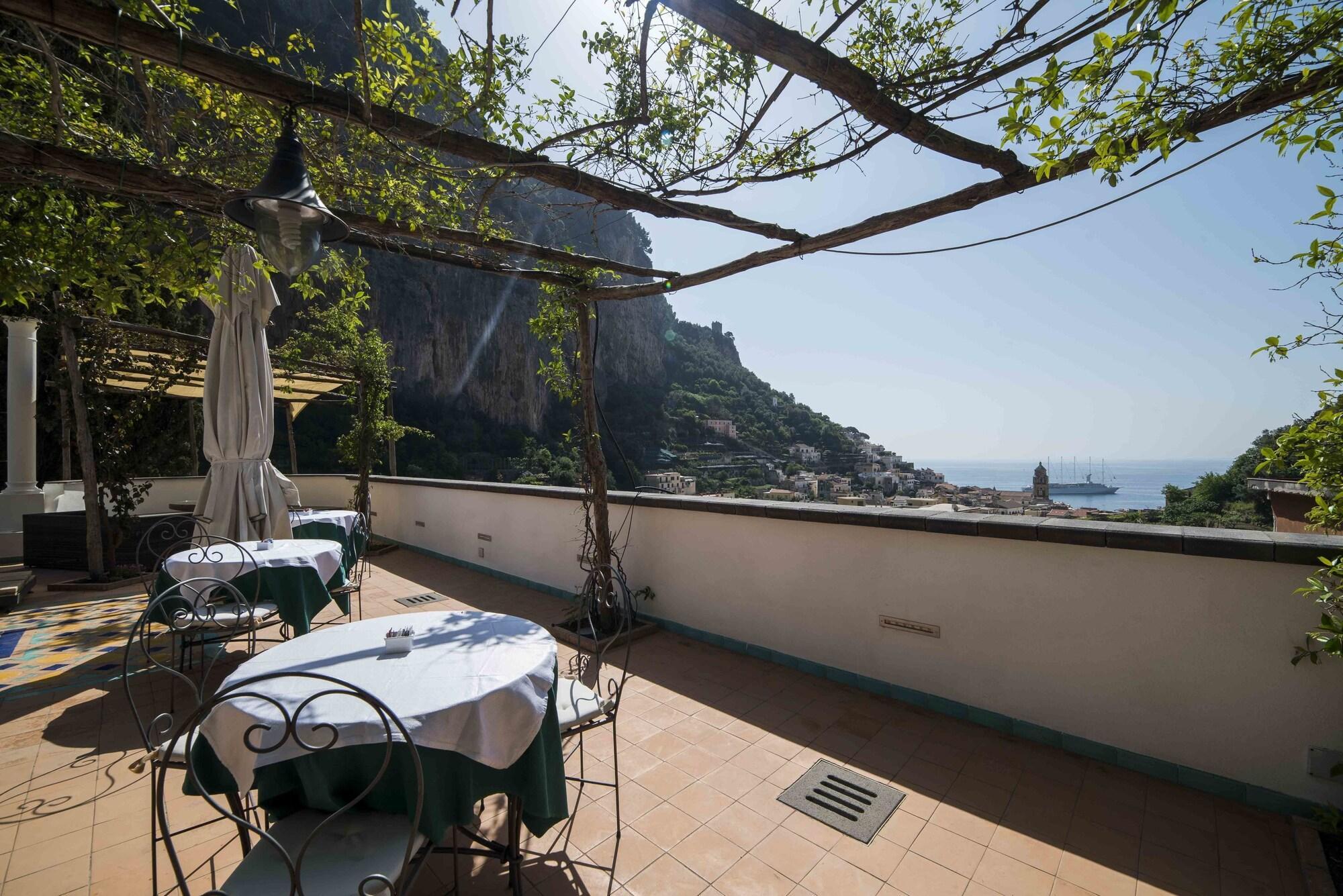 Hotel Villa Annalara Charme And Relax Amalfi Exterior photo